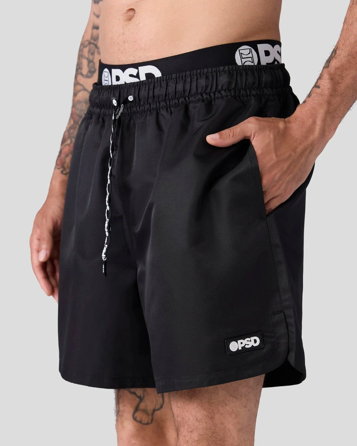 Men PSD Black Essential Short - Essential Short