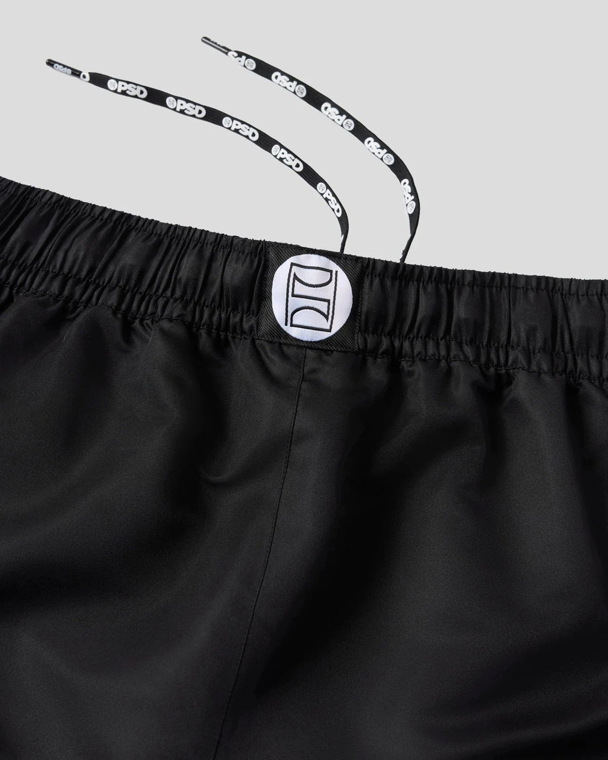 Men PSD Black Essential Short - Essential Short