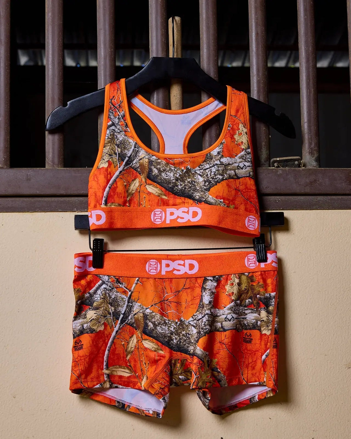 Women PSD Realtree - Edge Orange - Sports Bra