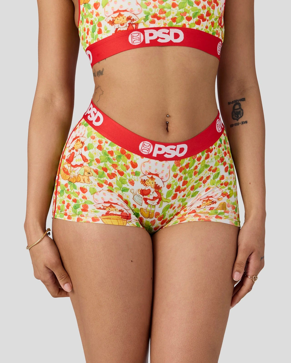 Sale PSD Strawberry Shortcake - Berry Field - Boy Short